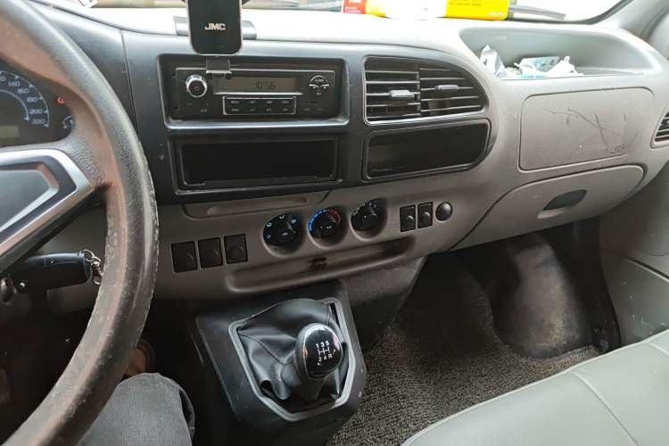 Used JMC Transit 2017 2.8T Commercial Version Short Wheelbase Mid-Roof 6/7/8-Seater JX493
