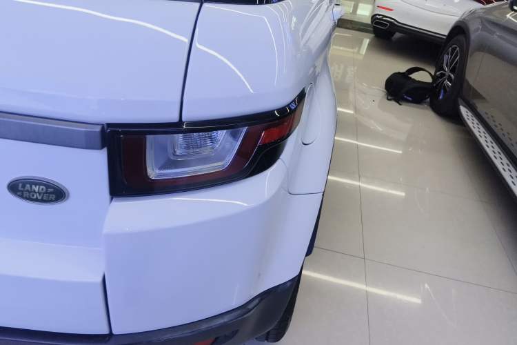 Used Land Rover Range Rover Evoque 2018 240 PS SE Smart Brilliance Edition