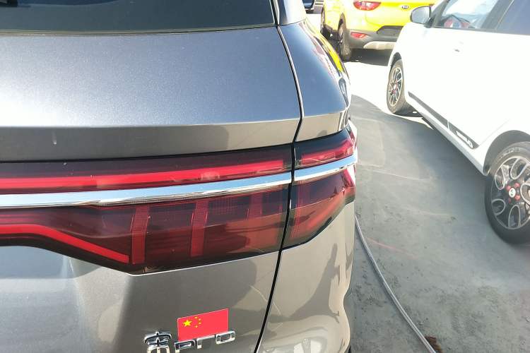 Used BYD Song Pro New Energy 2022 DM-i 110km Flagship Pro Model Right Rear Taillight