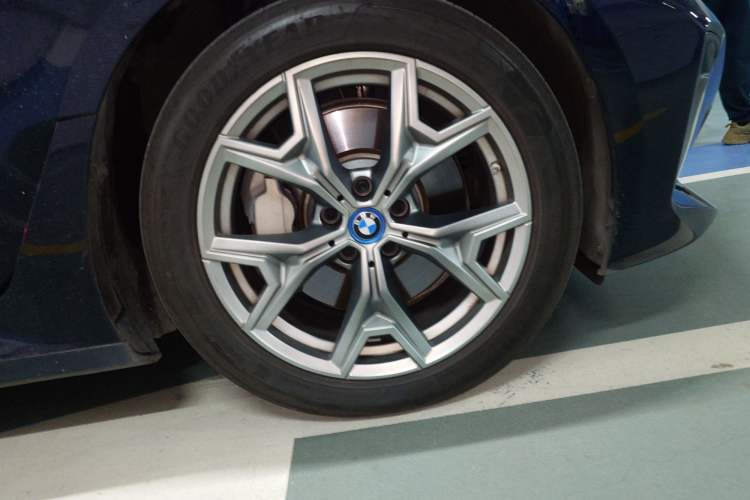 Used BMW i3 2024 eDrive 35 L
