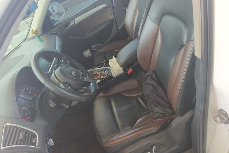 Used Audi Q5 2018 Collector's Edition 40 TFSI Technology Model
