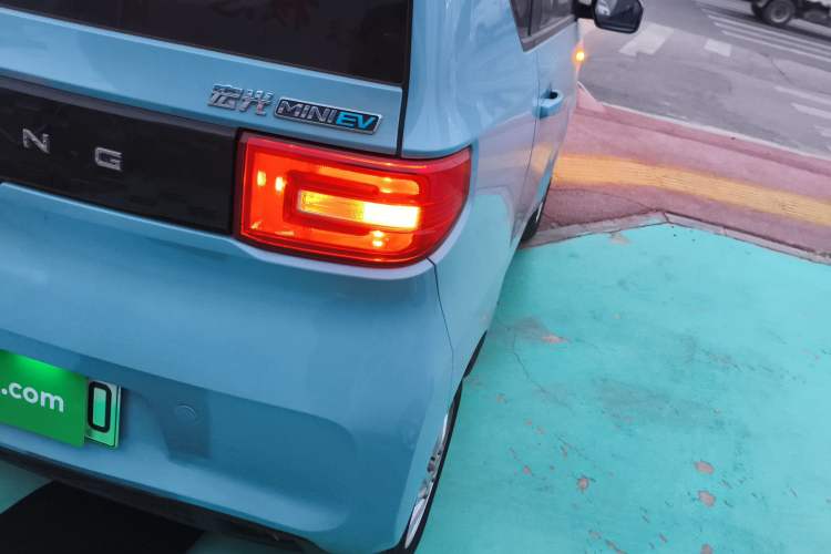 Used Wuling Hongguang MINIEV 2020 Enjoyment Model Lithium Iron Phosphate
