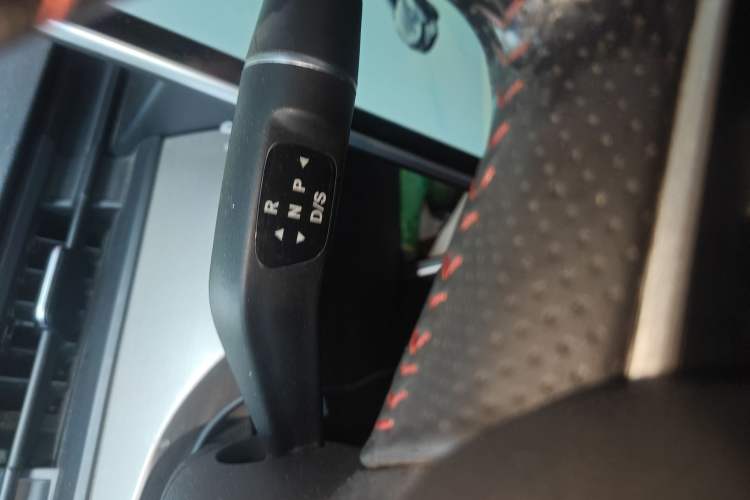 Used NETA V 2022 Long-Range Industry Custom Edition