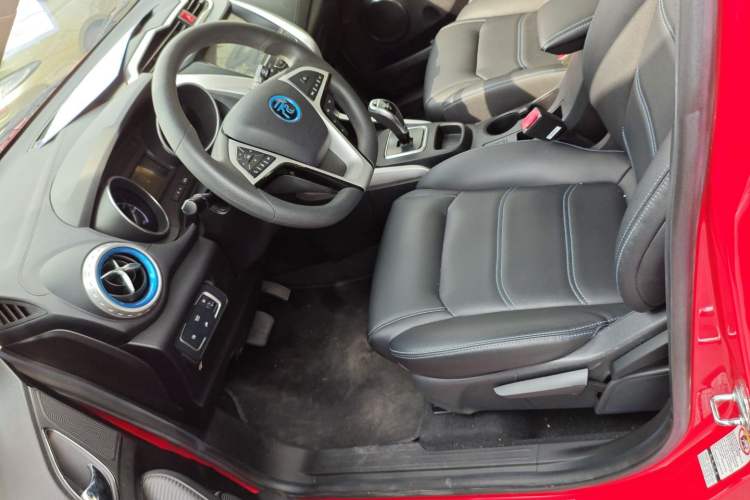 Used BYD Yuan New Energy 2018 EV360 Smart Connected Cool Model
