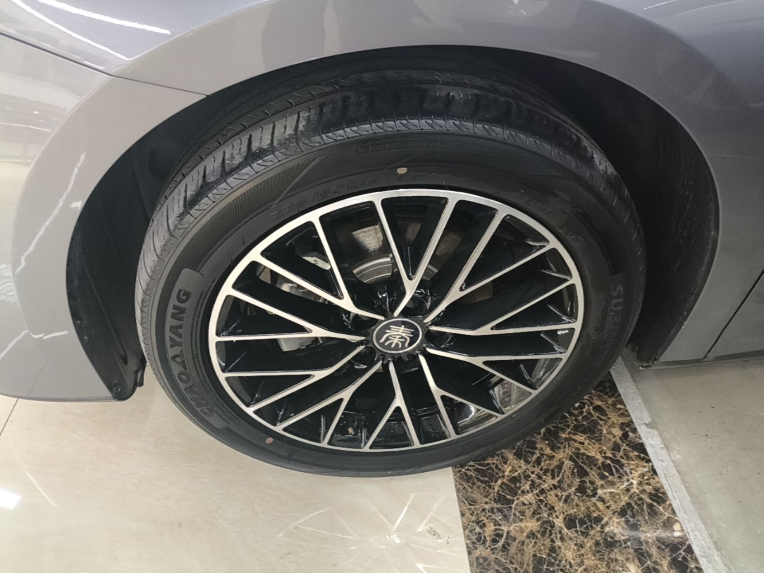 BYD Qin L 2024 DM-i 120KM Excellence Model — снимка 10