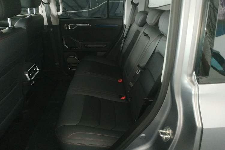 Used JETOUR Traveler C-DM 2024 C-DM 129KM Linye Edition Left Rear Seat