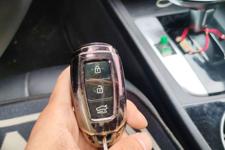 Used Hyundai Elantra 2021 1.5L CVT LUX Prestige Edition