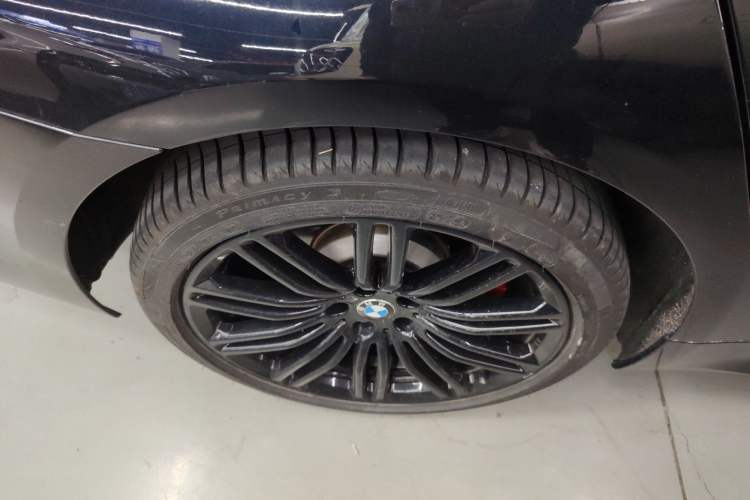 Used BMW 5 Series 2018 Restyled 530Li Leading Edition M Sport Package