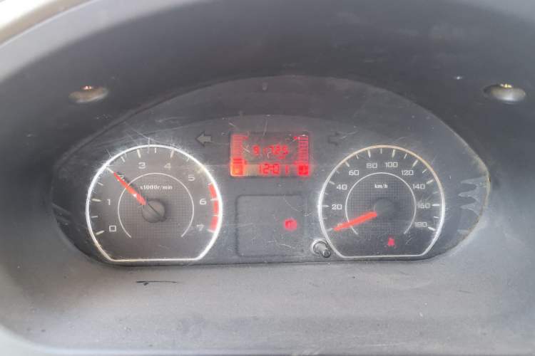 Used Wuling Rongguang V 2015 1.2L Base Version