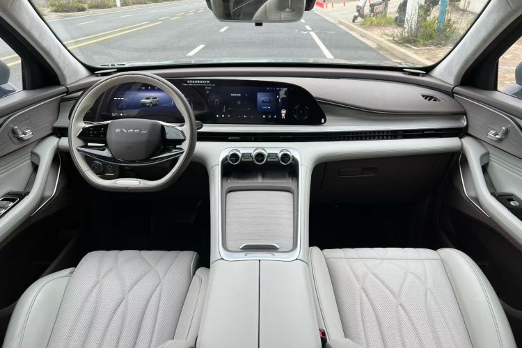 Used EXEED Stellar C-DM 2024 1.5T Long-Range Pro