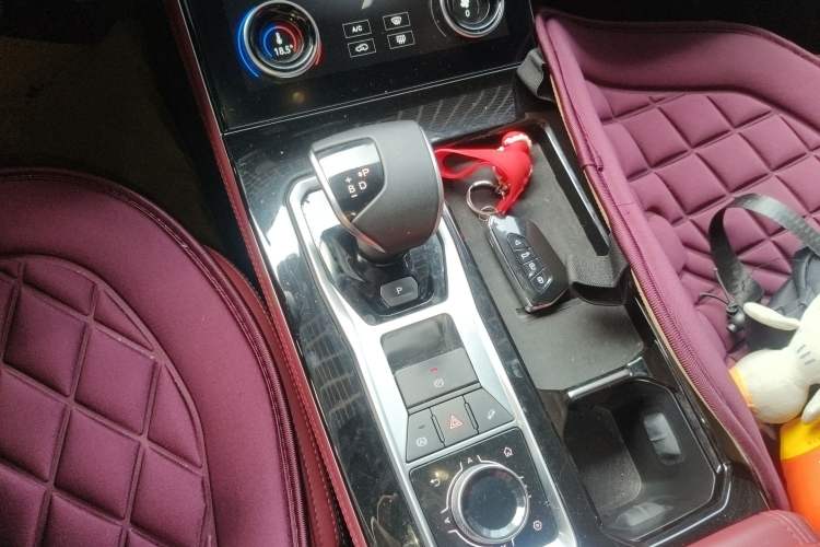 Used JETOUR X70 C-DM 2024 Far Voyage Edition 7 Seats Gear Lever