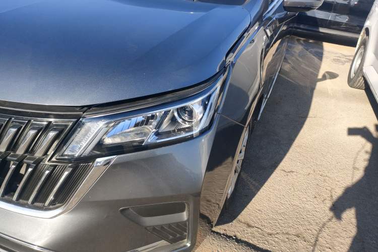 Used Wuling Jiachen 2022 1.5L Manual Light Comfort Edition
