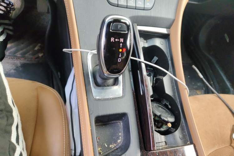 Used Buick LaCrosse 2018 28T Luxury Model Gear Lever