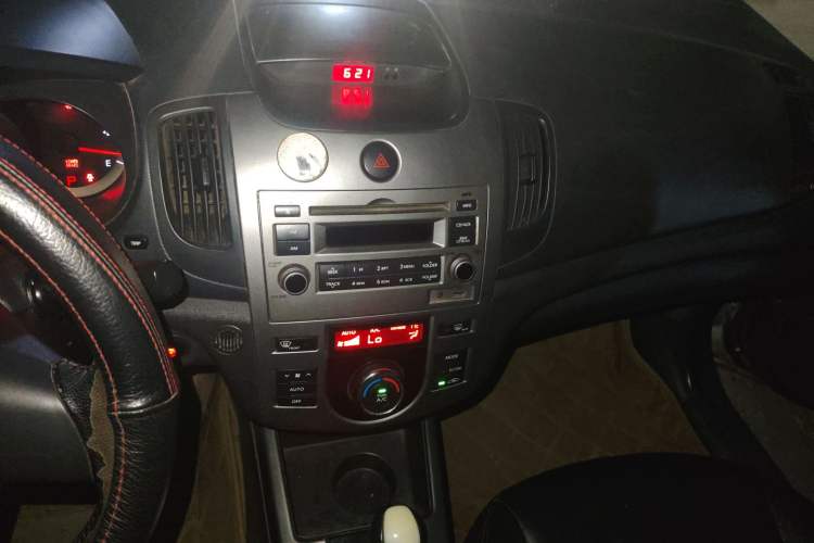 Used Kia Forte 2011 1.6L AT Premium
