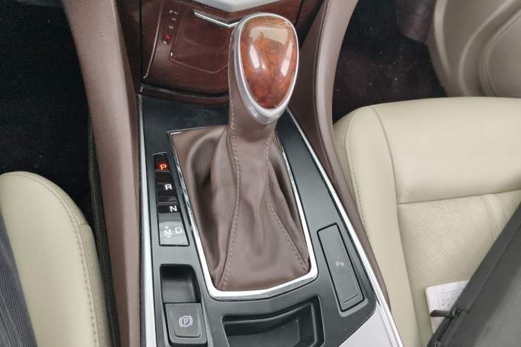 Used Cadillac SRX 2013 3.0L Luxury Model Gear Lever
