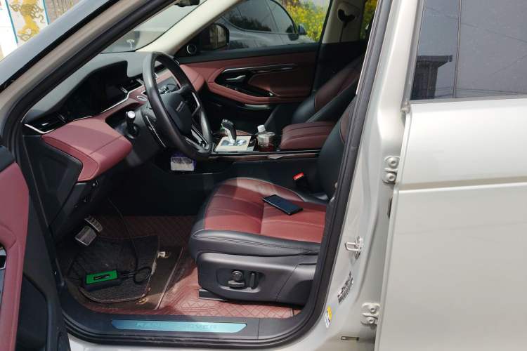 Used Land Rover Range Evoque 2023 Aurora L 249 PS Luxury Edition
