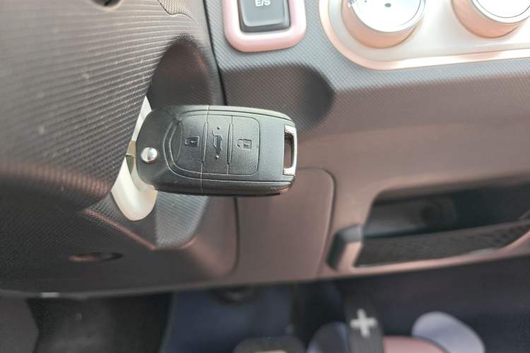 Used Wuling Hongguang MINIEV 2021 Macaron Premium Model – Lithium-NMC