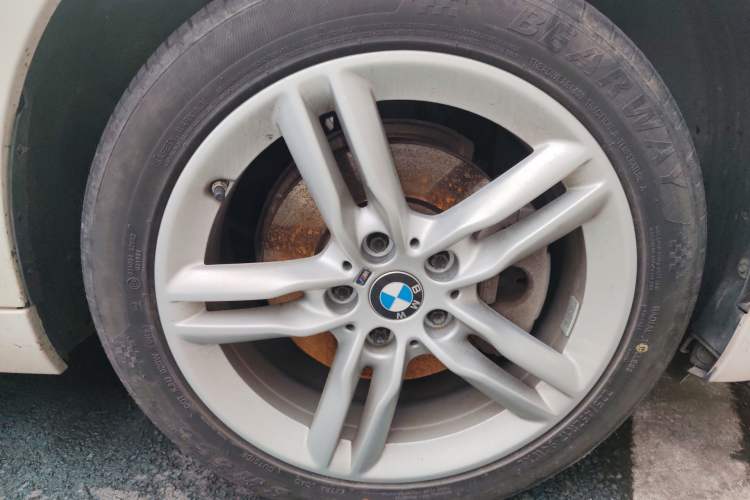 Used BMW 1 Series 2021 120i M Sport Night Edition Right Front Wheel Hub