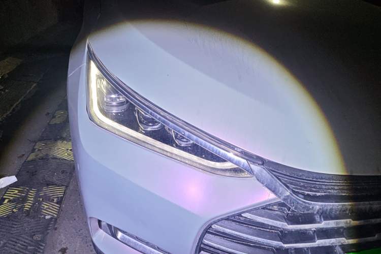 Used BYD Tang 2019 2.0T Automatic SmartConnect Luxury Edition 5 Seats China VI Standard