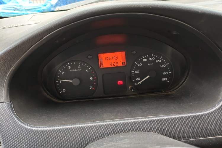 Used Wuling Rongguang 2011 1.2L Base Version
