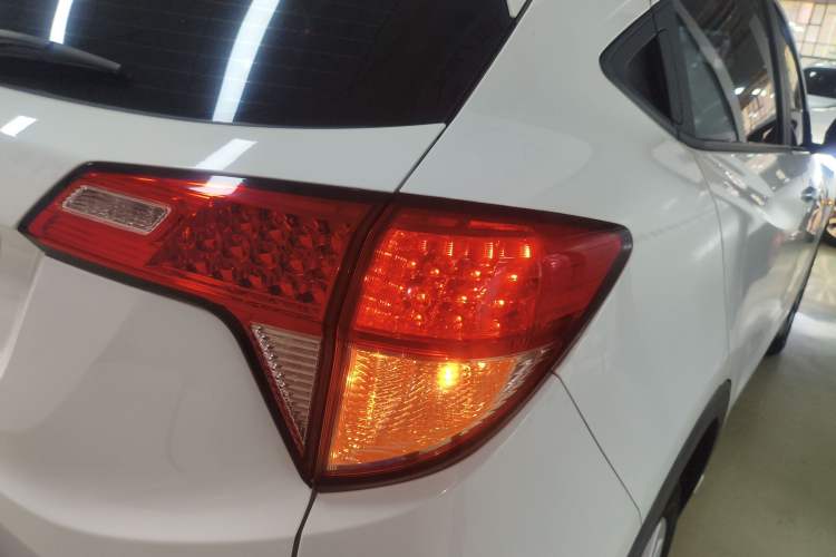 Used Honda Vezel 2017 1.5L CVT 2WD Comfort Model