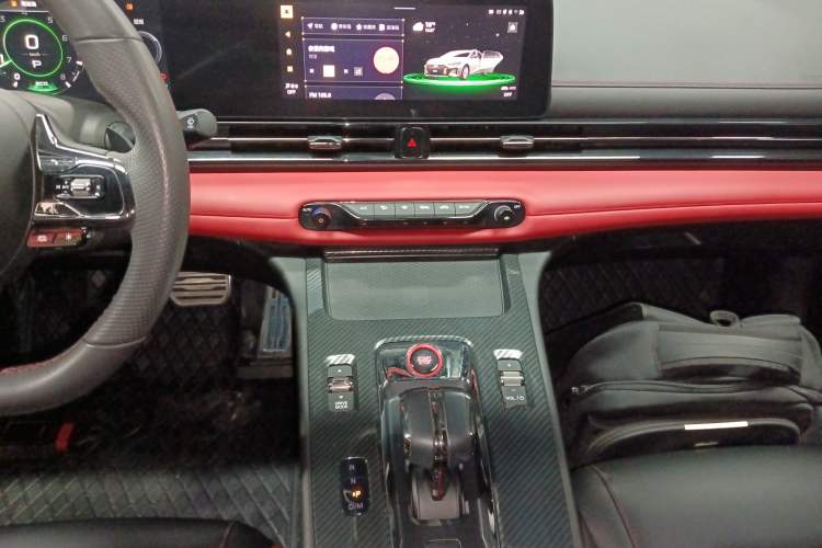 Used GAC Trumpchi EMPOW 2021 270T DCT J16 Version Audio And AC Panel