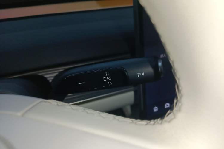 Used ONVO L60 2024 60 kWh Rear-Drive Version
