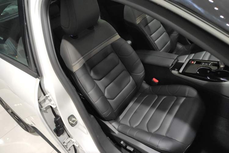 Used Citroen C5 X 2023 1.6T Enjoy the Extraordinary
