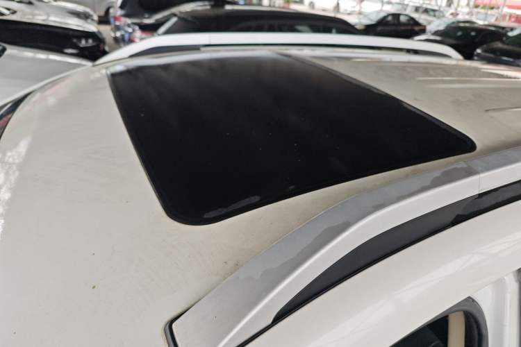 Used Dongfeng Aeolus AX7 2016 2.0L Automatic Zhiyi Trim