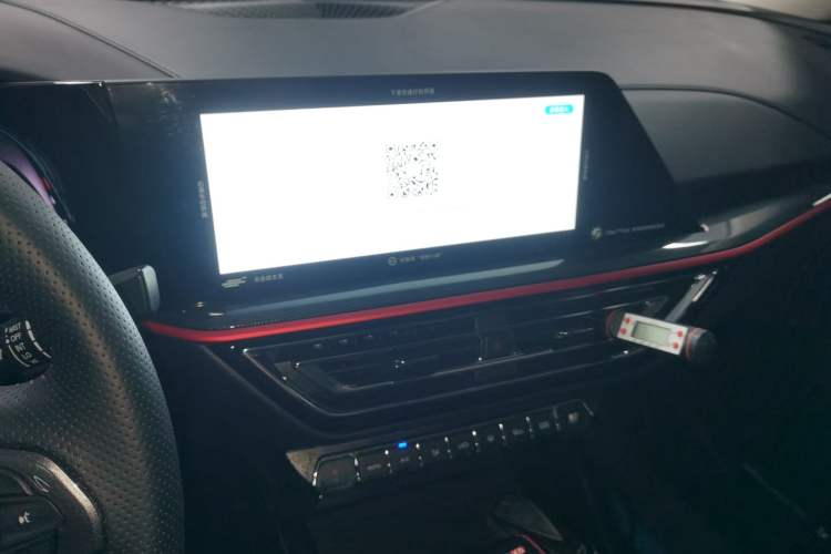 Used CHANGAN OSHAN X5 2021 1.5T DCT Prestige Edition Audio And AC Panel