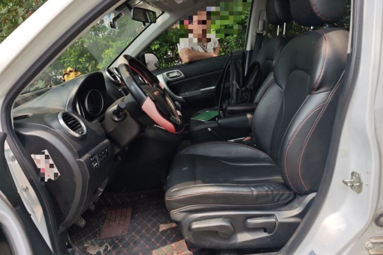 Used Haval H6 2015 Upgraded Model 1.5T Manual Two-Wheel Drive Elite Version Left Front Seat