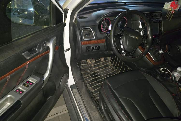 Used Haval H6 2017 Red-Label Sport Edition 1.5T Manual Two-Wheel Drive Elite Model
