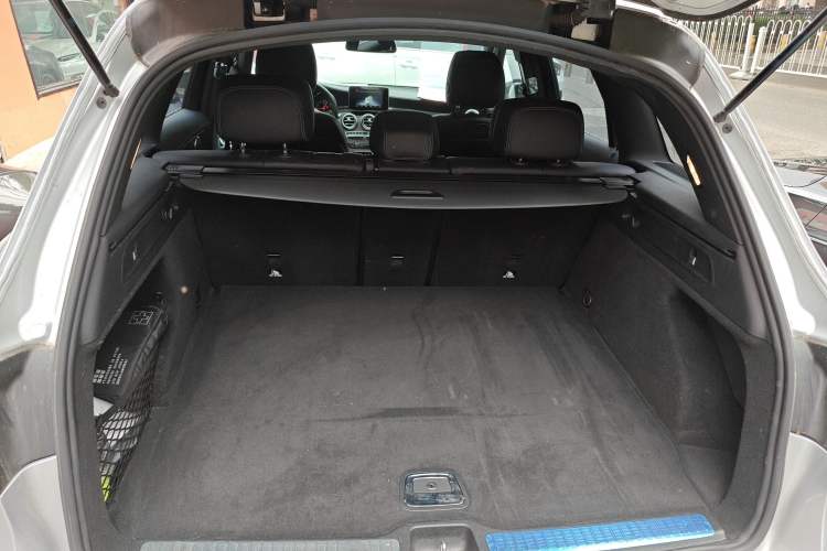 Used Mercedes-Benz GLC 2016 GLC 300 4MATIC Dynamic Model