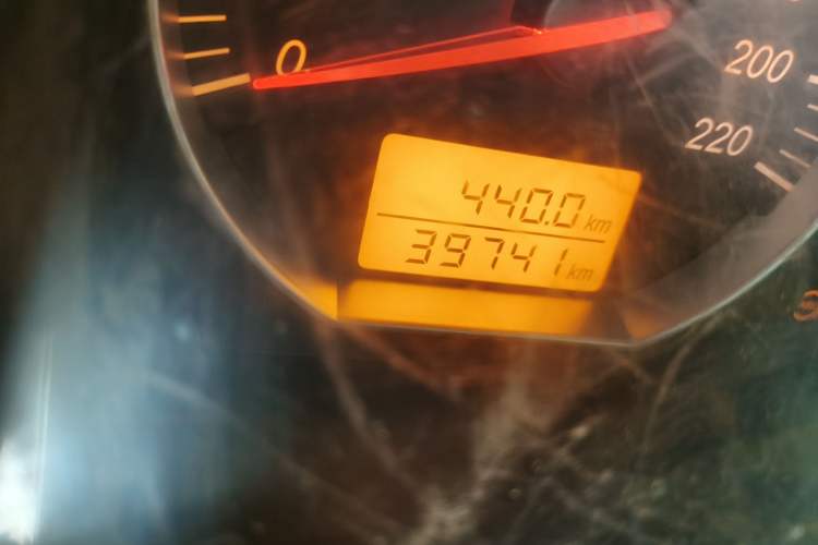 Used Jinbei Express 2020 2.0L Upgraded Version China V Emission Standard 6-Seater V19 Odometer Close Up