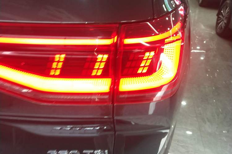 Used Volkswagen Talagon 2023 Facelift 380TSI All-Wheel-Drive Flagship Shengjing Edition 6 Seats