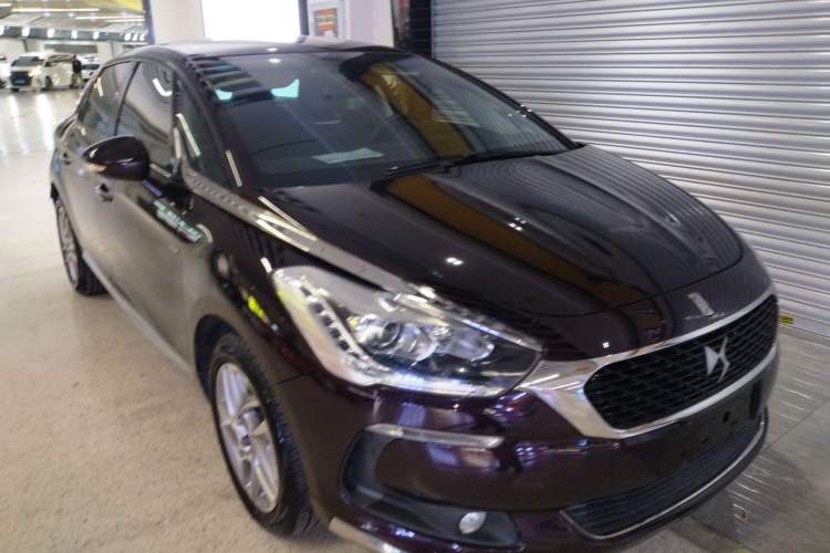 Used DS 5 2015 1.6T Elegant Edition THP160
