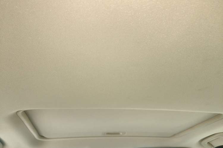 Used Mitsubishi Outlander 2019 2.4L 4x4 Zhi Xiang Edition 5 Seats China V Emission Standard Headliner