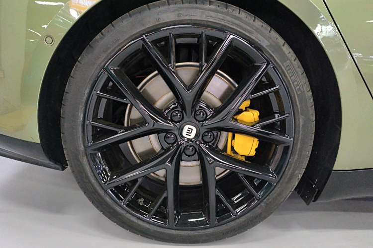 Used Xiaomi Auto SU7 2024 Four-Wheel Drive Ultra-Long Range Advanced Intelligent Driving Max Edition Exterior 5