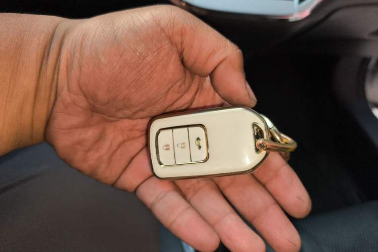 Used Honda Jade 2014 1.8L Automatic Comfort Elite Version 5 Seats