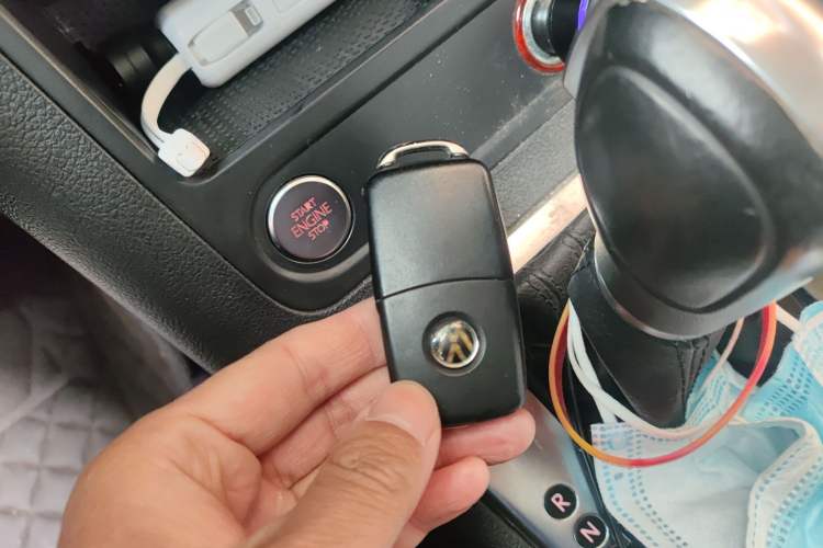 Used Volkswagen Tiguan 2015 1.8TSI Automatic Two-Wheel Drive Luxury Model Vehicle Key