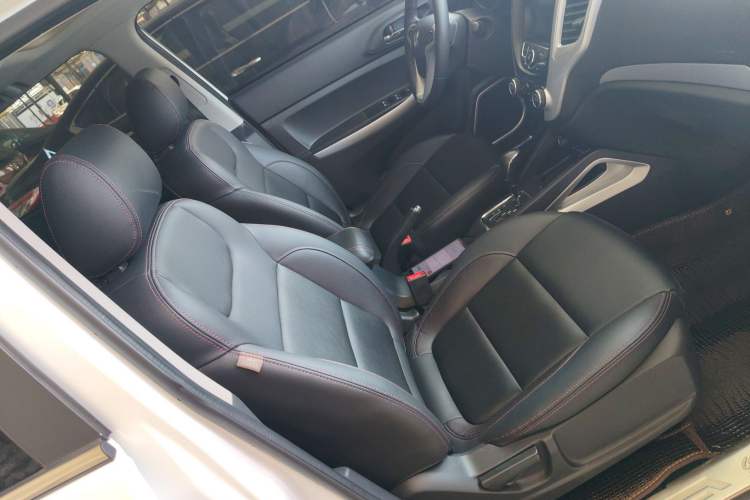 Used Changan CS35 2016 1.6L Automatic Prestige Model China V Standard