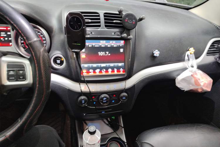 Used Dodge Journey 2014 2.4L Two-Wheel Drive Touring Edition