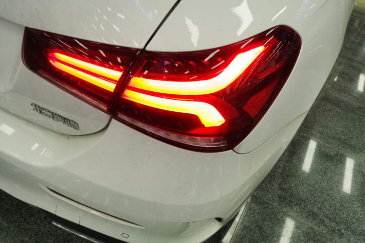 Used Mercedes-Benz A-Class 2021 A 200 L Sport Sedan Fashion Model
