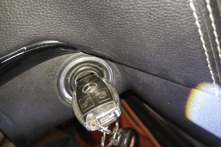 Used Mercedes-Benz M-Class 2010 ML 350 4MATIC Luxury Model
