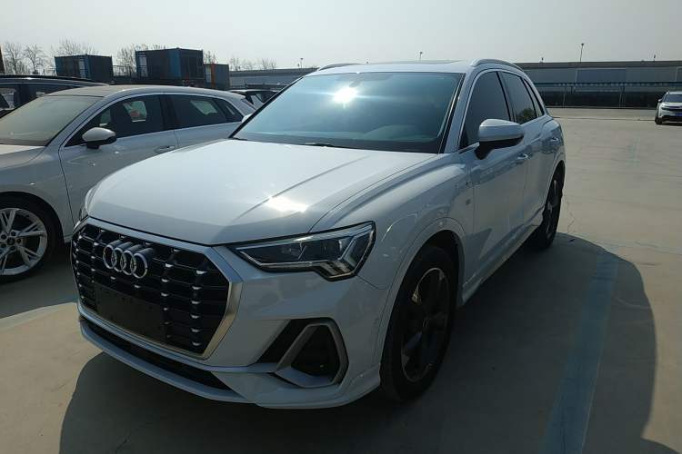 Used Audi Q3 2022 35 TFSI Fashion Dynamic Model