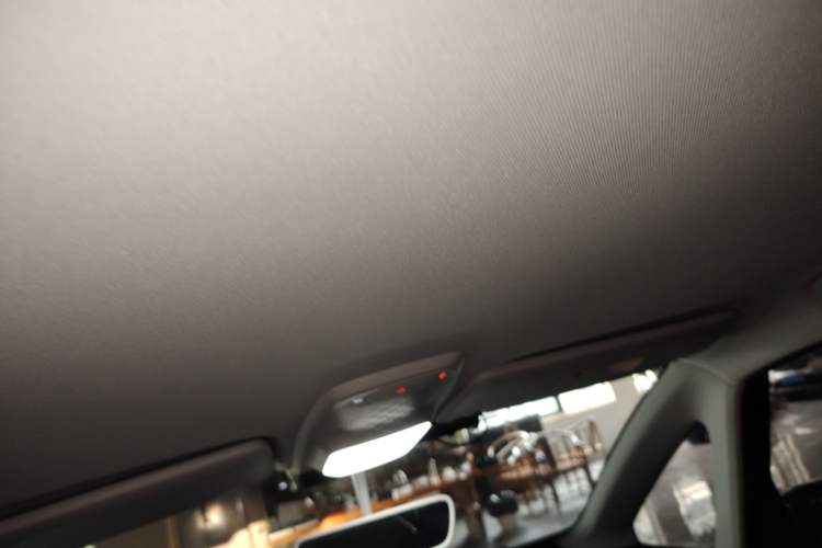 Used Baojun KiWi EV 2022 Artist Lite Edition Lithium Iron Phosphate
