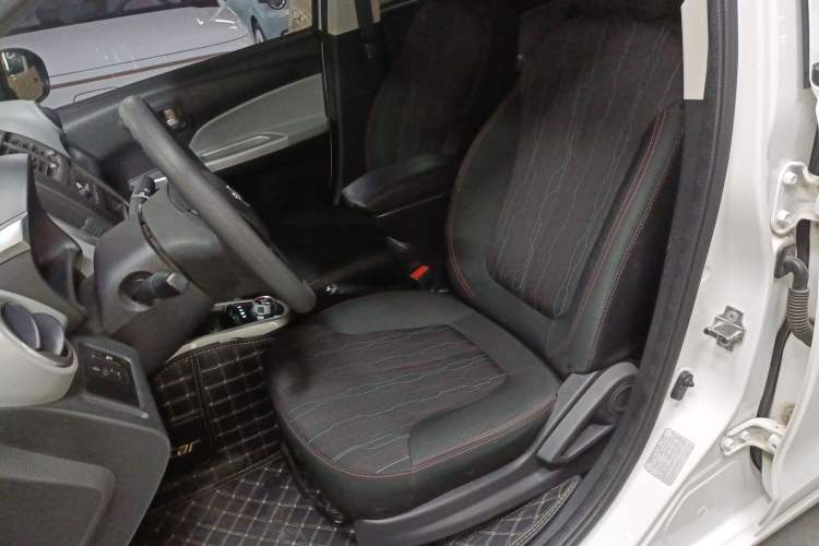 Used CHANGAN Benni E-Star 2021 National Edition Xin Yue Version (Fast-Charging Edition) Lithium Iron Phosphate (31.18 kWh) Left Front Seat