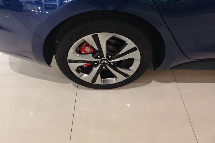 Used Hyundai Lafesta 2019 280TGDi Sport Edition China VI Right Rear Wheel Hub