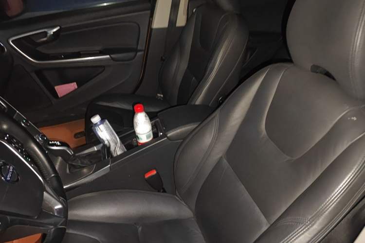 Used Volvo S60 2015 S60L 2.0T Zhiyuan Edition