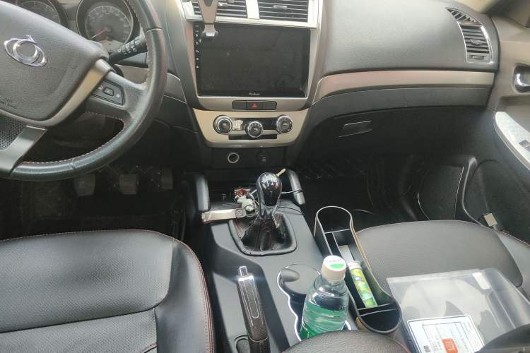 Used Geely Auto GX7 2015 Classic Edition 1.8L Manual New Urban Upgrade Version China IV Standard
